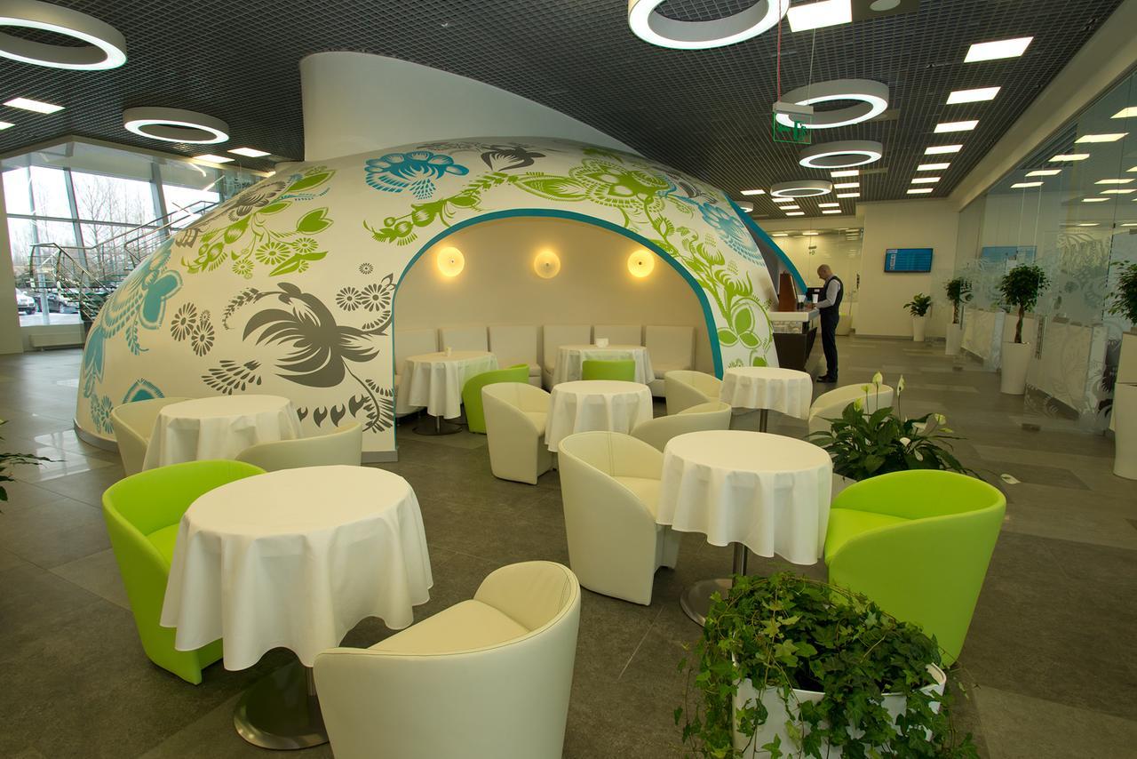 Terminal B Hotel Kiew Exterior foto
